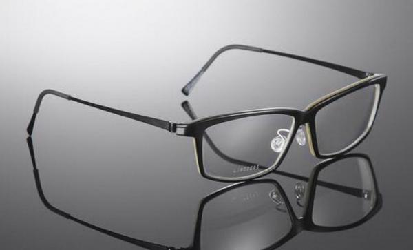 如何選擇高品質(zhì)近視光學(xué)鏡片 品牌、技術(shù)與選購指南